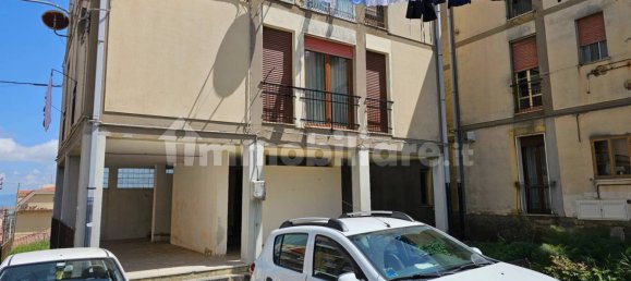 3 bedrooms Apartment in Enna, Italy No. 351537 2