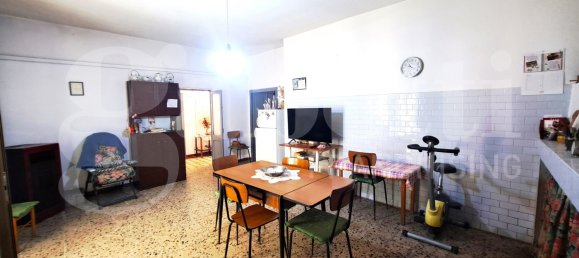 Дом с 4 спальнями в Ористано, Италия № 171439 11