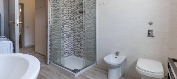 3 bedrooms Apartment in Milan, Italy No. 312515 6