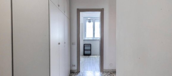 3 bedrooms Apartment in Milan, Italy No. 312515 10