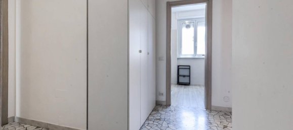 3 bedrooms Apartment in Milan, Italy No. 312515 16