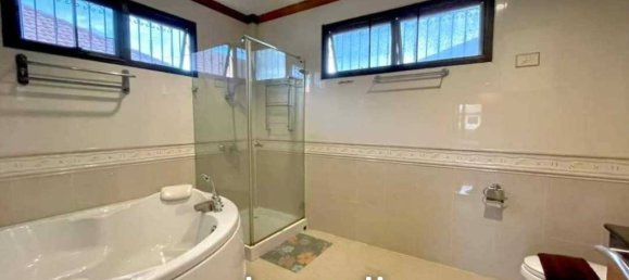 Кафе / ресторан с 4 спальнями в Паттайя, Таиланд № 15403 3