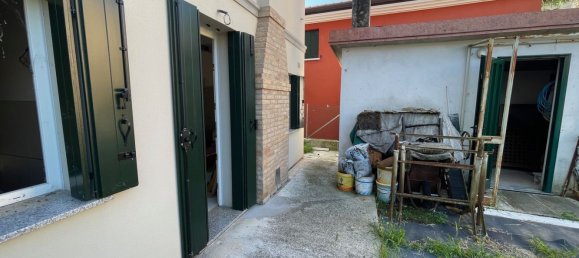 4 bedrooms House in Stra, Italy No. 313078 19