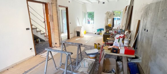 4 bedrooms House in Stra, Italy No. 313078 3