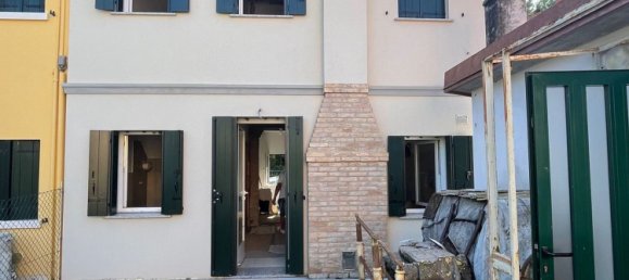 4 bedrooms House in Stra, Italy No. 313078 15
