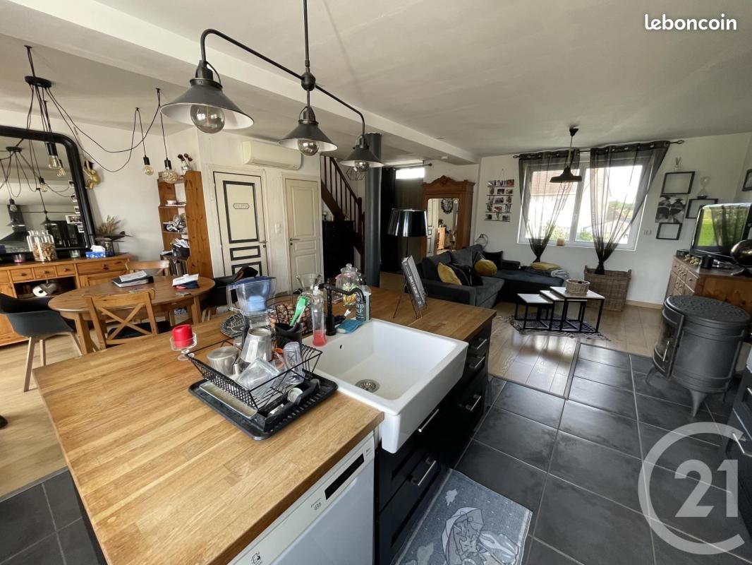 Casa de 2 dormitorios en Le Poinconnet, France No. 62387