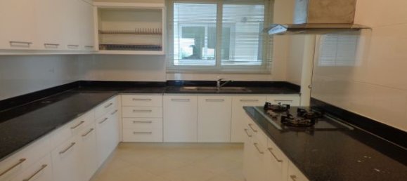 4 bedrooms Apartment in Tay Ho, Vietnam No. 6054 3