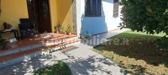 5 bedrooms Villa in Pisa, Italy No. 221643 40