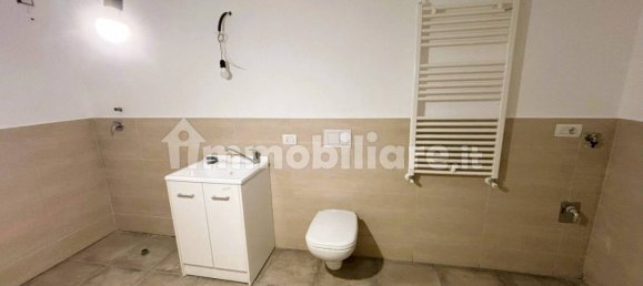 3 bedrooms House in Lambrugo, Italy No. 264590 9