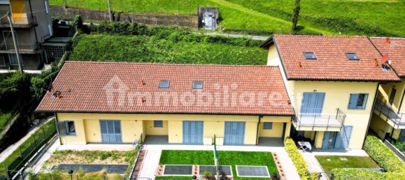 3 bedrooms House in Lambrugo, Italy No. 264590 10