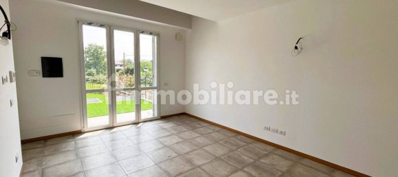 3 bedrooms House in Lambrugo, Italy No. 264590 20