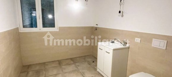 3 bedrooms House in Lambrugo, Italy No. 264590 8