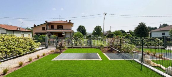 3 bedrooms House in Lambrugo, Italy No. 264590 17