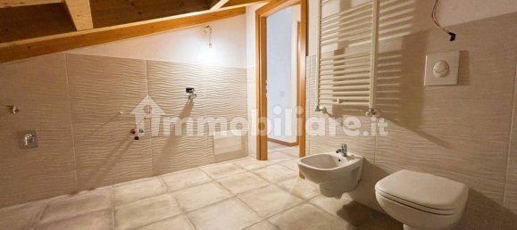 3 bedrooms House in Lambrugo, Italy No. 264590 38