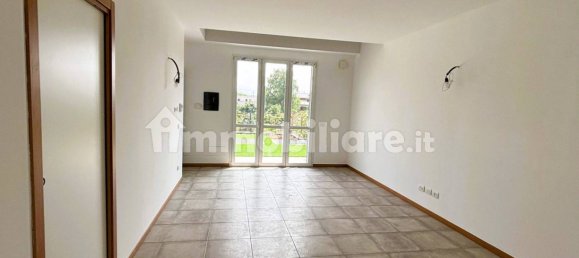 3 bedrooms House in Lambrugo, Italy No. 264590 24