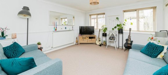 1 bedroom Maisonette in Crawley, United Kingdom No. 6299 4