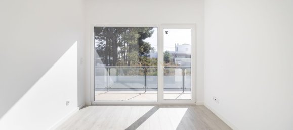 5 bedrooms Villa in Seixal, Portugal No. 145432 19