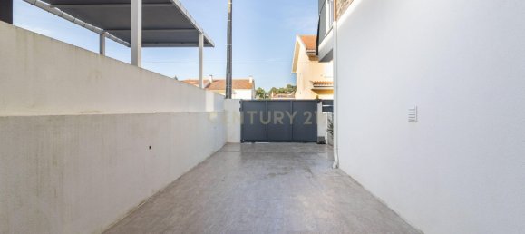 5 bedrooms Villa in Seixal, Portugal No. 145432 49