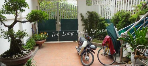 5 bedrooms House in Tay Ho, Vietnam No. 4315 3