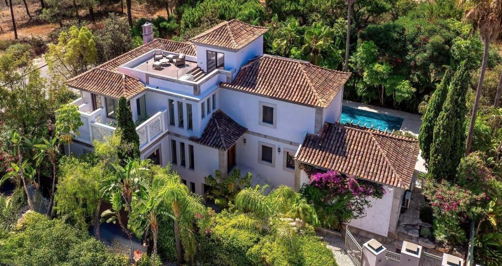 Villa de 4 dormitorios en Almancil, Portugal No. 250040