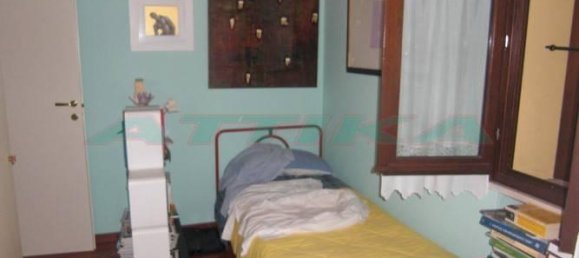 6 rooms House in Fano, Italy No. 18906 10