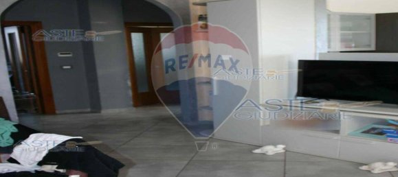 2 bedrooms Apartment in Vigevano, Italy No. 356145 8