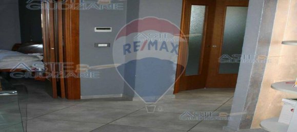 2 bedrooms Apartment in Vigevano, Italy No. 356145 5