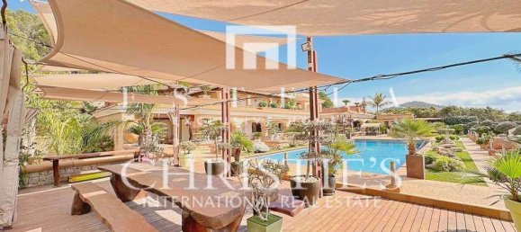 4 bedrooms Villa in Jesus, Spain No. 171426 2