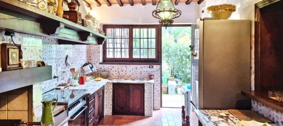 3 bedrooms Villa in Camaiore, Italy No. 261756 16