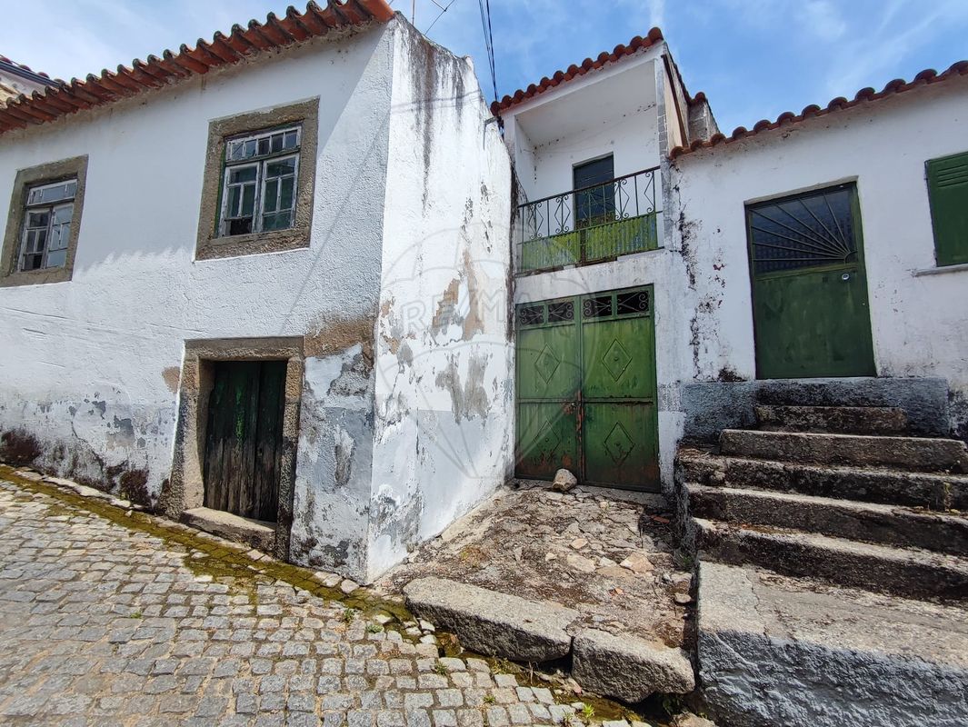 3 bedrooms House in Trancoso, Portugal No. 166301