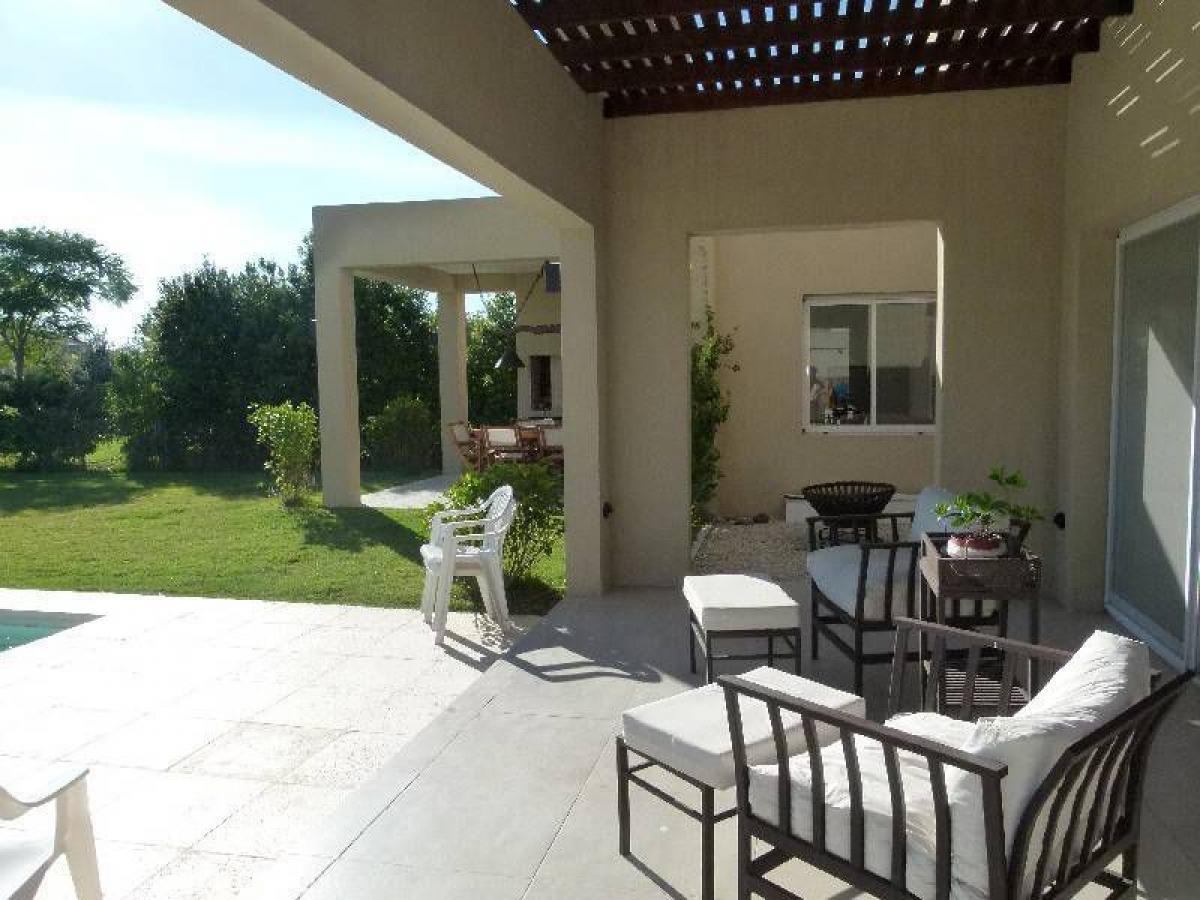 4 Schlafzimmer Haus in Tigre, Argentina, Nr. 63480