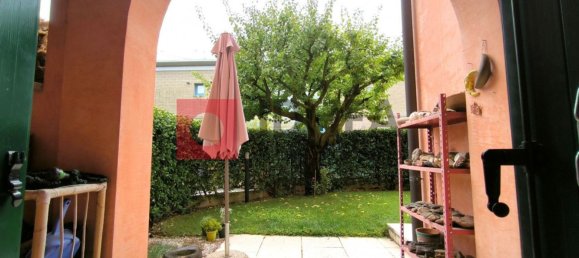 Квартира с 3 спальнями в Тревизо, Италия № 331444 23