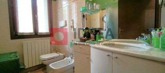 Квартира с 3 спальнями в Тревизо, Италия № 331444 13