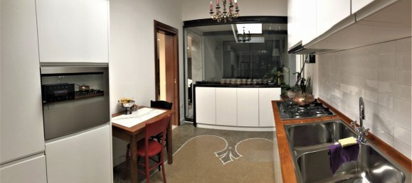 5غرفة شقة في Carrara, Italy رقم 163759 11