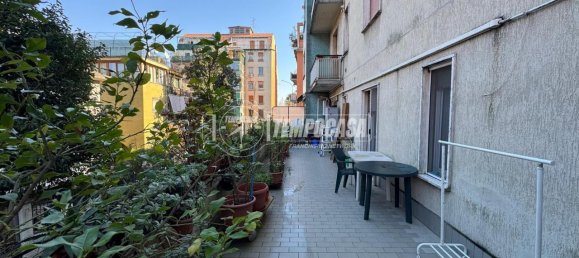 Apartamento de 3 habitaciónes en Baranzate, Italy No. 6017 4
