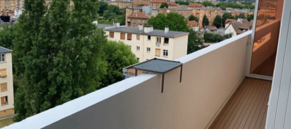 Studio in Stains, France, Nr. 166796 3