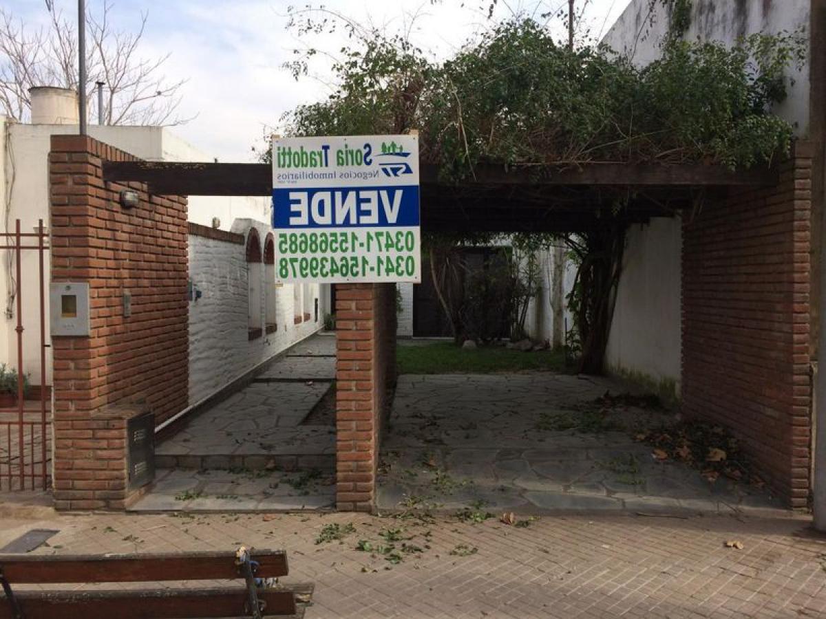 3 bedrooms House in Santa Fe, Argentina No. 21002