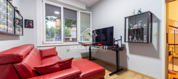 3 bedrooms Apartment in Parma, Italy No. 265856 5