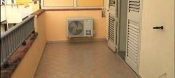 3 Schlafzimmer Villa in Torregrotta, Italy, Nr. 39893 5