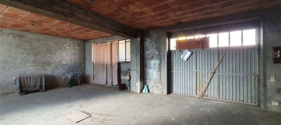 3-Zimmer Haus in Fenegrò, Italy, Nr. 112271 5