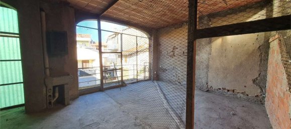 3-Zimmer Haus in Fenegrò, Italy, Nr. 112271 12