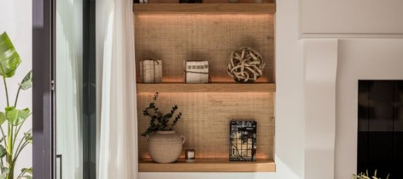 5 bedrooms Villa in Estepona, Spain No. 33379 90