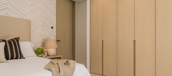 5 bedrooms Villa in Estepona, Spain No. 33379 83