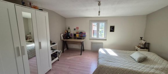 Casa de 4 dormitorios en Saint-Amand-sur-Fion, France No. 314160 8