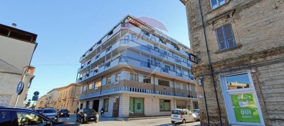 6-salle Appartement à Lanciano, Italy No. 28309 17