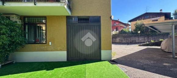 4 bedrooms Apartment in Mozzo, Italy No. 373649 19