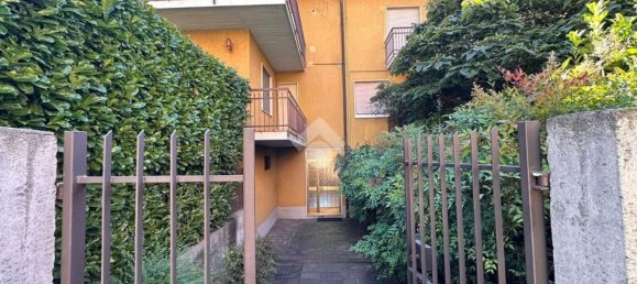 4 bedrooms Apartment in Mozzo, Italy No. 373649 20