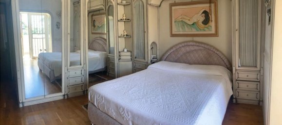 Вилла с 10 комнатами в Неттуно, Италия № 50151 5