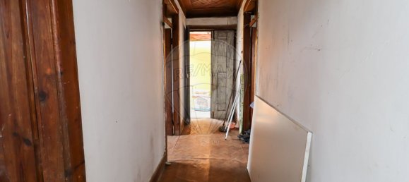 2 bedrooms House in Lousa, Portugal No. 13911 11