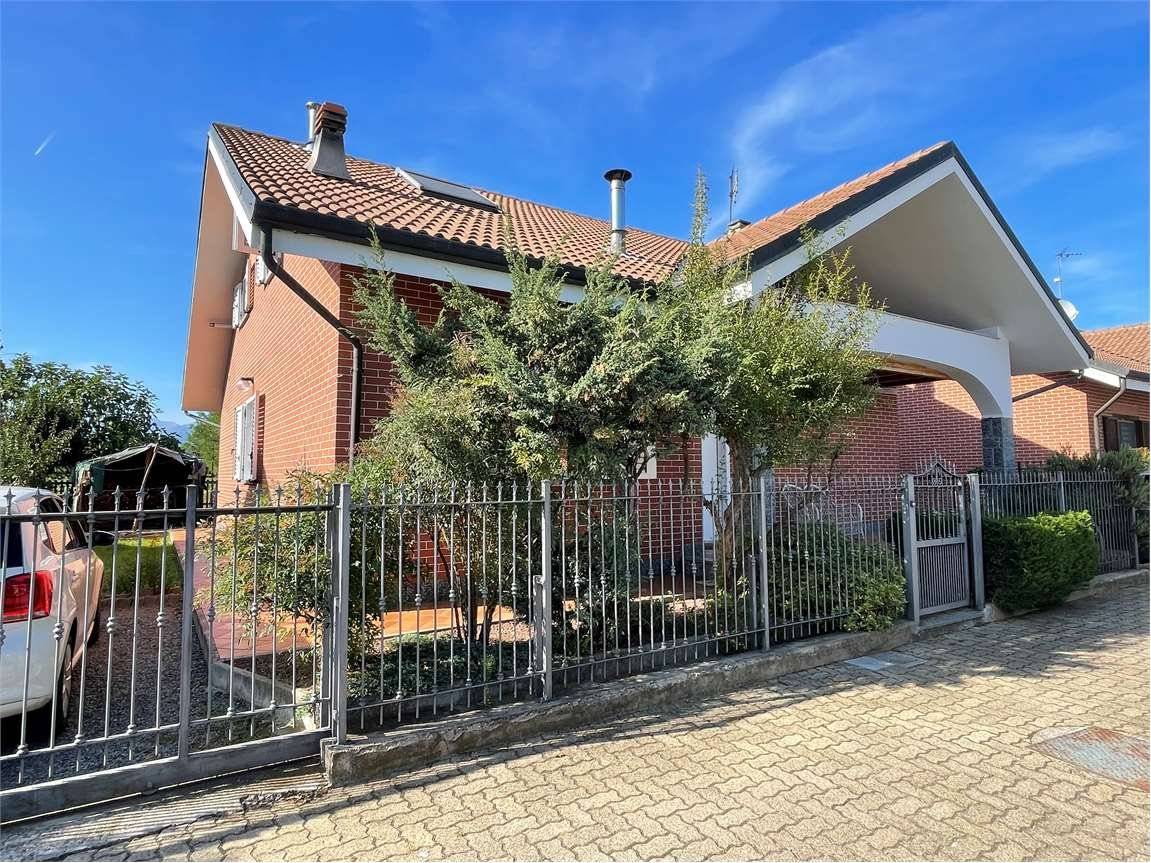 4 Schlafzimmer Villa in Bruino, Italy, Nr. 389868